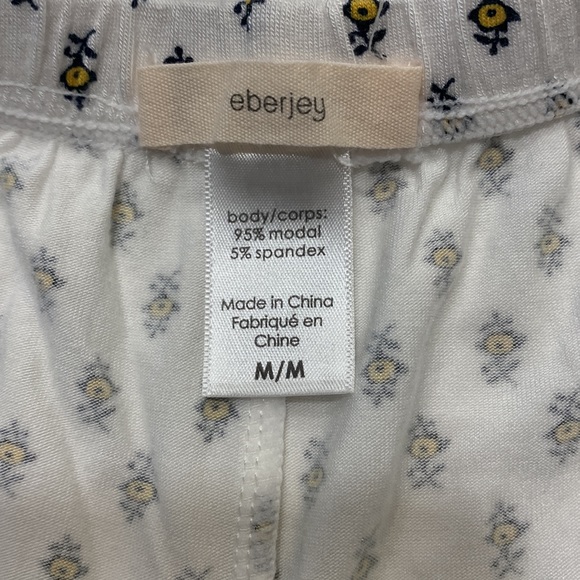 Eberjey Pajama Bottoms. - Picture 5 of 6